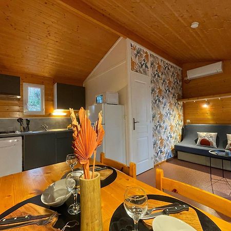 Village De Chalets Joyeuse Esterno foto